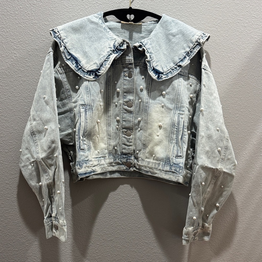 Pearl-Embellished Light Wash Denim Jacket with Statement Collar